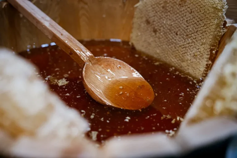 Best caramel honey highlights for Different Face Shapes