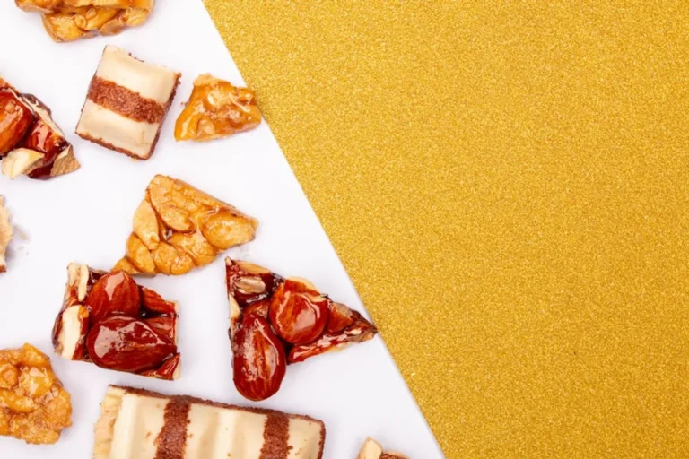 Caramel Honey Highlights: Best Ideas for wedding guests