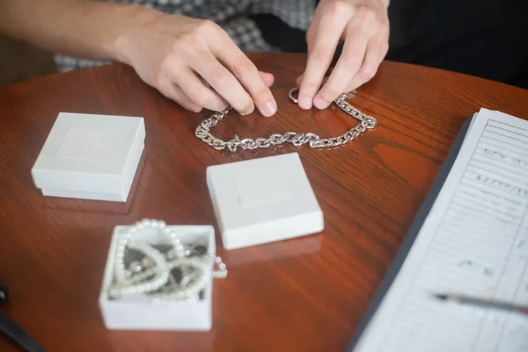 Celebrity Necklace Trends for 2026