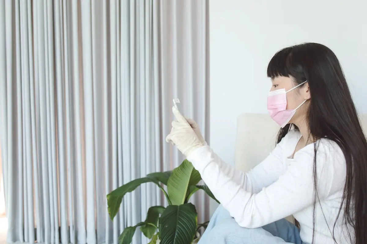 Curtain Bangs: Best Ideas for teens