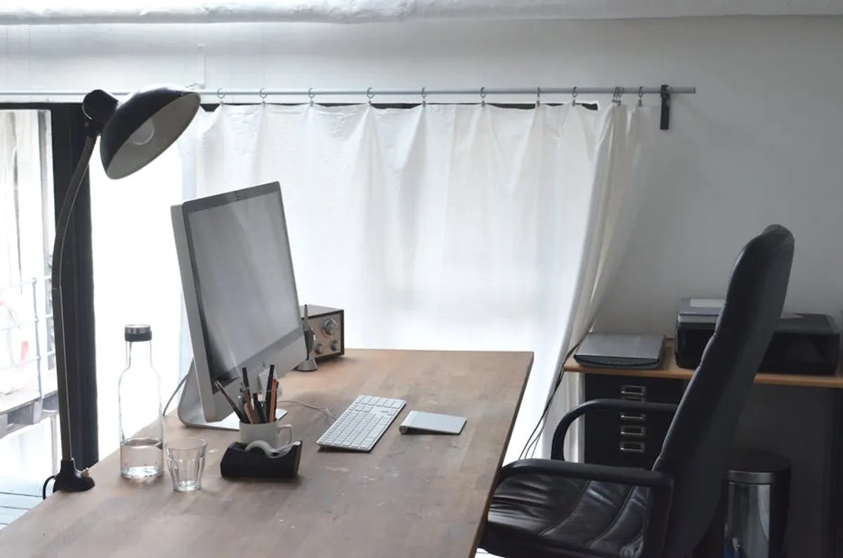 How to Style curtain bangs Without Overthinking It