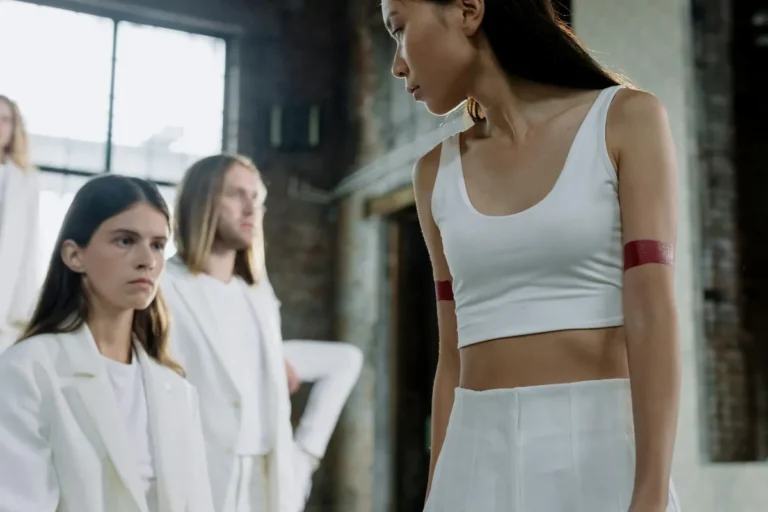 8 Quiet-Luxury Outfit Formulas Coming Out of Paris Fashion Week